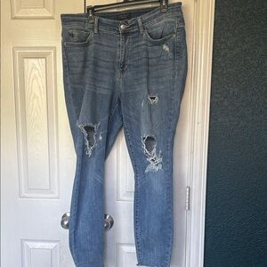 Judy Blue Ripped Boyfriend Jeans in Classic Blue